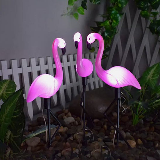 lampe pour jardin solaire trois flamants roses se regardent